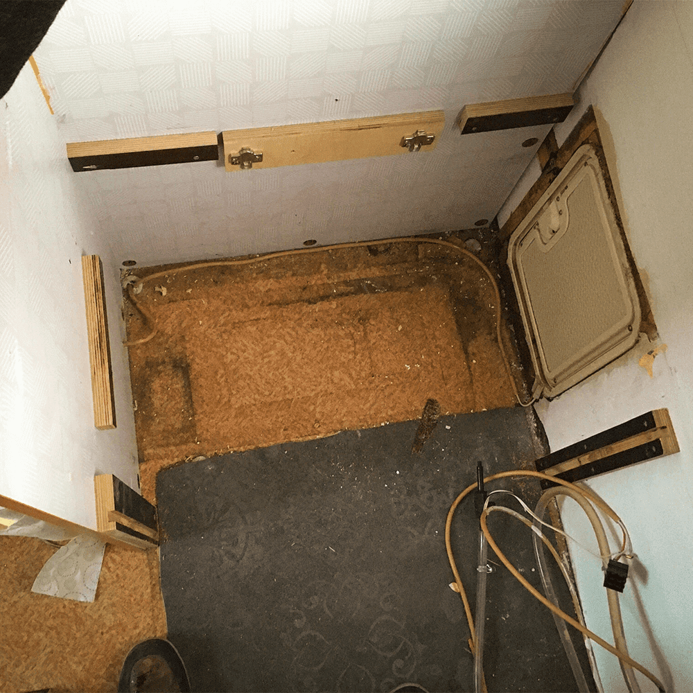 Wohnwagen_Einbau_square_05